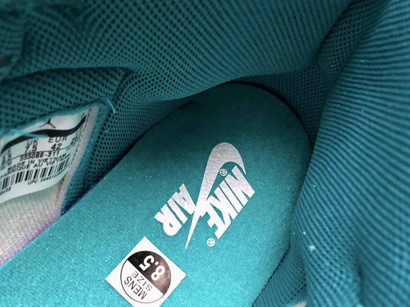 Air Jordan 1 Retro High OG Turbo Green